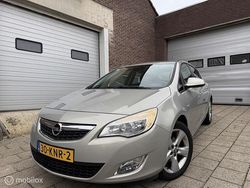 Beige Gebruikt 2010 Opel Astra Edition Hatchback | € 2.995 (Eerlijke prijs)