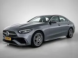 Selenietgrijs metallic Gebruikt 2022 Mercedes 180 AMG line Sedan | € 39.945