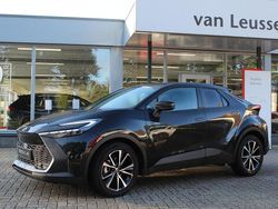 , metallic lak Gebruikt 2025 Toyota C-HR Edition SUV | € 34.900 (Goede deal)