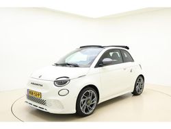 Wit Nieuw 2025 Abarth 500e Turismo Hatchback | € 36.645 (Goede deal)