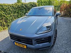 Grijs Gebruikt 2023 Porsche Cayenne SUV | € 110.000 (Goede deal)
