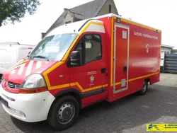 Rood Gebruikt 2009 Renault Master Van | € 3.999