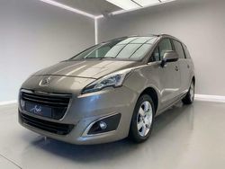 Grijs Gebruikt 2015 Peugeot 5008 Style MPV | € 11.950