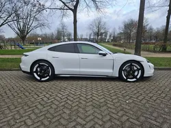 Wit Gebruikt 2021 Porsche Taycan Performance Package Sedan | € 67.499