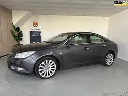 Grijs, metallic lak Gebruikt 2011 Opel Insignia Cosmo Sedan | € 8.950 (Eerlijke prijs)