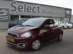 Rood Gebruikt 2016 Mitsubishi Space Star Hatchback | € 7.250 (Eerlijke prijs)