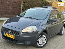 Grijs, metallic lak Gebruikt 2008 Fiat Grande Punto Active Hatchback | € 2.350 (Eerlijke prijs)