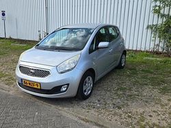 Grijs Gebruikt 2011 Kia Venga Hatchback | € 4.500 (Eerlijke prijs)