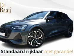 Grijs Gebruikt 2022 Audi e-tron S-Line SUV | € 36.950 (Goede deal)