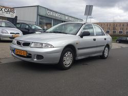 Grijs Gebruikt 1997 Mitsubishi Carisma Edition Sedan | € 900