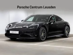 Zwart Gebruikt 2024 Porsche Taycan Sedan | € 89.900 (Goede deal)