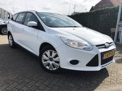 Wit Gebruikt 2013 Ford Focus Trend Stationwagen | € 1.999 (Super prijs)