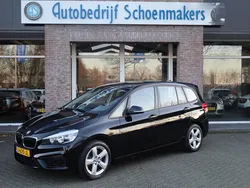 Zwart Gebruikt 2017 BMW 220 Executive Stationwagen | € 15.845 (Eerlijke prijs)
