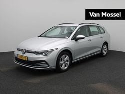 Grijs Gebruikt 2022 VW Golf VIII Life Stationwagen | € 19.900 (Eerlijke prijs)