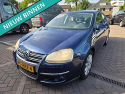 Blauw Gebruikt 2009 VW Jetta Comfortline Sedan | € 1.999 (Eerlijke prijs)