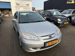 Grijs Gebruikt 2005 Honda Civic Sedan | € 3.350