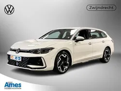 Overige Gebruikt 2024 VW Passat R-line Stationwagen | € 43.995 (Duur)