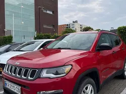 Rood Gebruikt 2018 Jeep Compass Sport SUV | € 14.950