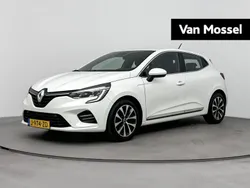 Wit Gebruikt 2020 Renault Clio V Intens Hatchback | € 14.935 (Iets duurder)