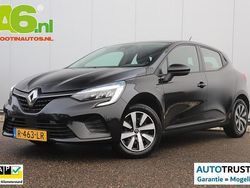 Zwart Gebruikt 2022 Renault Clio V Equilibre Hatchback | € 12.850 (Eerlijke prijs)