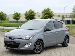 Grijs Gebruikt 2013 Hyundai i20 Hatchback | € 6.950 (Iets duurder)
