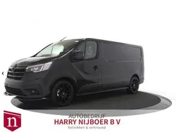 Zwart Nieuw 2024 Renault Trafic Black Edition Van | € 29.900 (Goede deal)
