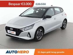 Zilver, metallic lak Gebruikt 2021 Hyundai i20 Trend Hatchback | € 17.749 (Goede deal)