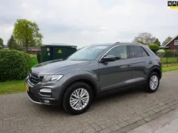 Grijs Gebruikt 2020 VW T-Roc Style SUV | € 20.950 (Goede deal)