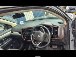 Gebruikt 2015 Mitsubishi Outlander P-HEV SUV | € 9.500 (Duur)