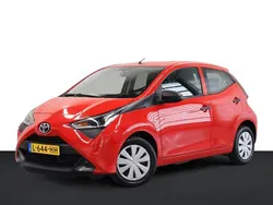 Rood Gebruikt 2021 Toyota Aygo Hatchback | € 11.950 (Eerlijke prijs)