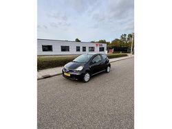 Zwart Gebruikt 2007 Toyota Aygo Hatchback | € 1.799 (Eerlijke prijs)