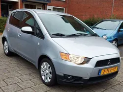 Grijs Gebruikt 2013 Mitsubishi Colt Edition Hatchback | € 2.200