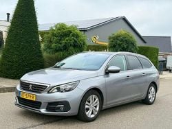 Grijs Gebruikt 2018 Peugeot 308 Premium Stationwagen | € 5.350 (Iets duurder)