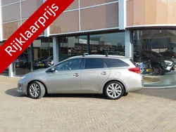 Grijs Gebruikt 2013 Toyota Auris Hybrid Executive Stationwagen | € 14.900 (Eerlijke prijs)