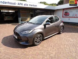 Grijs Gebruikt 2021 Toyota Yaris Play Hatchback | € 20.950 (Eerlijke prijs)