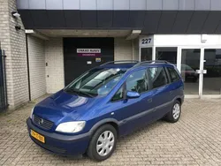 Blauw, metallic lak Gebruikt 2002 Opel Zafira Comfort MPV | € 1.499 (Iets duurder)