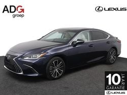 Blauw Nieuw 2025 Lexus ES300H Sedan | € 61.985 (Eerlijke prijs)