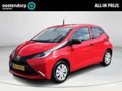Rood Gebruikt 2017 Toyota Aygo Hatchback | € 8.445 (Eerlijke prijs)