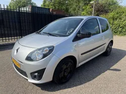 Grijs, metallic lak Gebruikt 2011 Renault Twingo Collection Hatchback | € 1.950 (Eerlijke prijs)