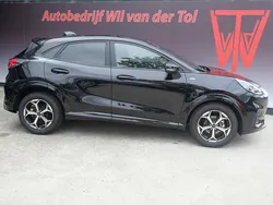 Zwart Gebruikt 2025 Ford Puma Gen-E ST-Line SUV | € 29.900