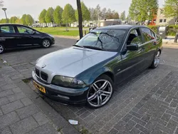 Groen Gebruikt 1998 BMW 323 Executive Sedan | € 1.800