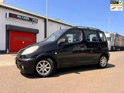 Zwart Gebruikt 2000 Toyota Yaris Verso Sol MPV | € 1.999 (Goede deal)
