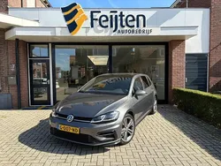 Grijs, metallic lak Gebruikt 2019 VW Golf VII R-line Stationwagen | € 19.950 (Goede deal)