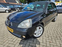 Zwart Gebruikt 2005 Renault Clio II Authentique Hatchback | € 1.199 (Eerlijke prijs)