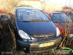 Blauw Gebruikt 2003 Citroën Xsara Picasso MPV | € 995 (Eerlijke prijs)