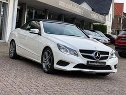 Wit, metallic lak Gebruikt 2014 Mercedes E200 Edition Cabriolet | € 21.990 (Duur)