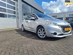 Grijs Gebruikt 2012 Peugeot 208 Access Hatchback | € 5.499 (Eerlijke prijs)