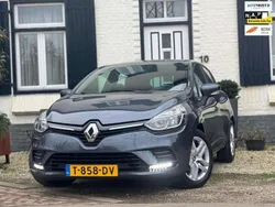 Grijs, metallic lak Gebruikt 2018 Renault Clio IV Hatchback | € 8.650 (Eerlijke prijs)