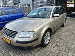 Beige Gebruikt 2002 VW Passat Sportline Stationwagen | € 1.250 (Eerlijke prijs)