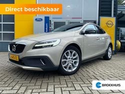 Bruin Gebruikt 2020 Volvo V40 CC Stationwagen | € 20.895 (Eerlijke prijs)